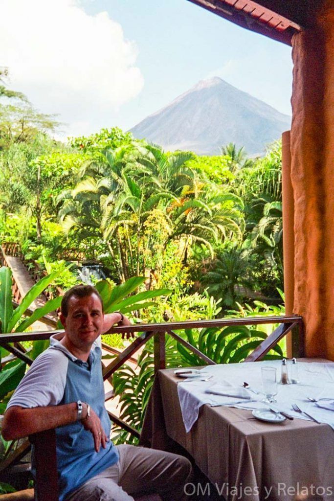 hotel-spa-Tabacón-Costa-Rica-JC-en-su-restaurante