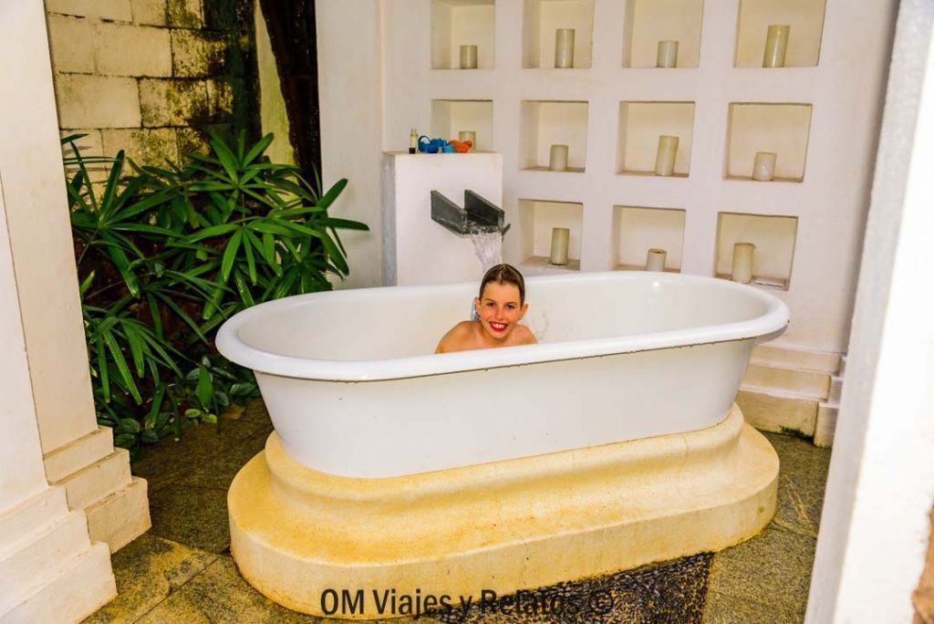 DONDE-DORMIR-EN-KERALA-HOTELES-DE-LUJO-foto-de-mi-hijo