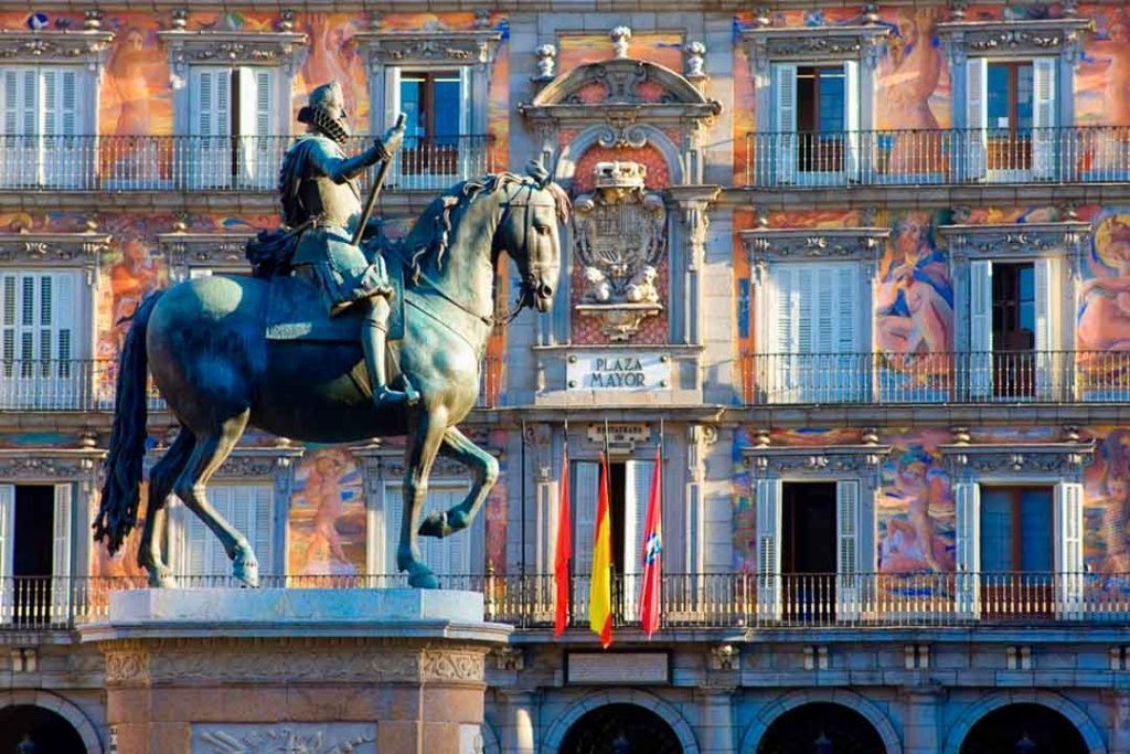 que-visitar-en-Madrid-Plaza-Mayor que-visitar-en-Madrid-en-3 días