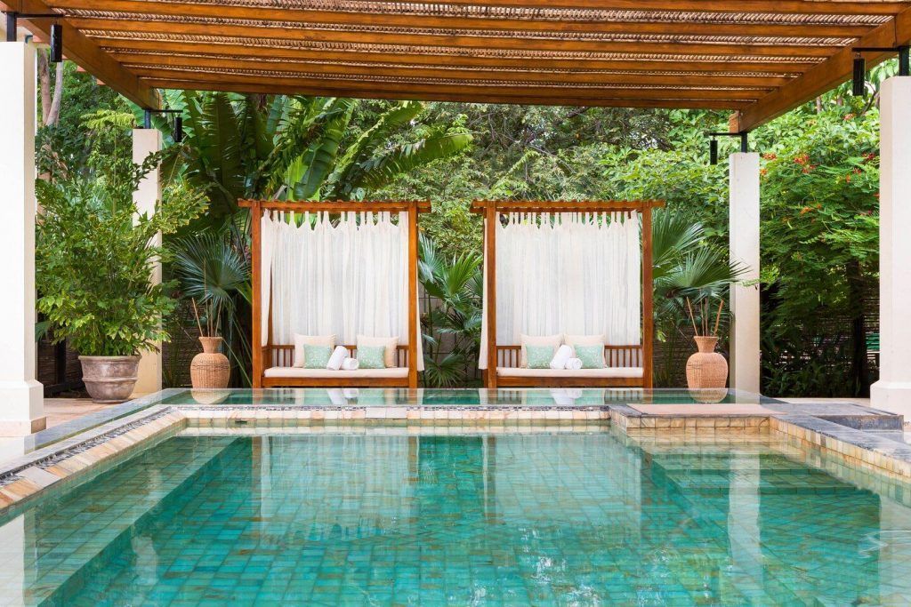 Disfrutar de villas con piscina rodeadas de naturaleza es perfecto para relajarse cerca de las mejores playas de Guanacaste.