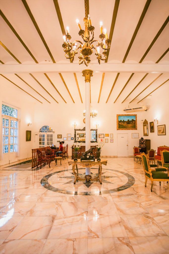 Interior del Hotel Casa Morey en Iquitos, un alojamiento con encanto que ver en Iquitos.