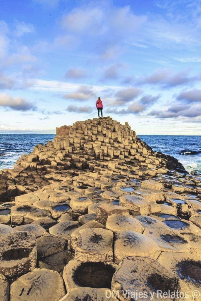 viaje-por-libre-a-Reino-Unido-e-Irlanda-del-Norte-foto-mia-en-la-Calzada-de-los-Gigantes