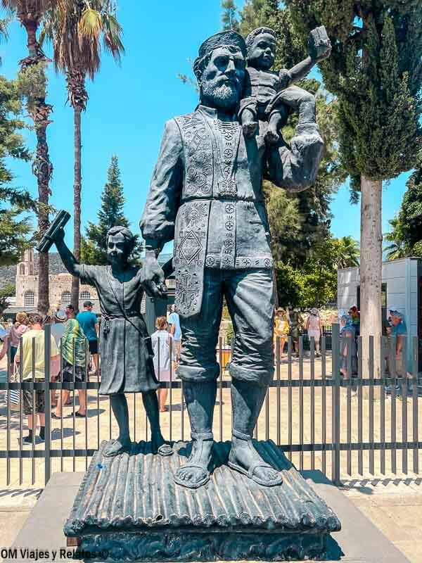 estatua-Santa-Claus-Turquia