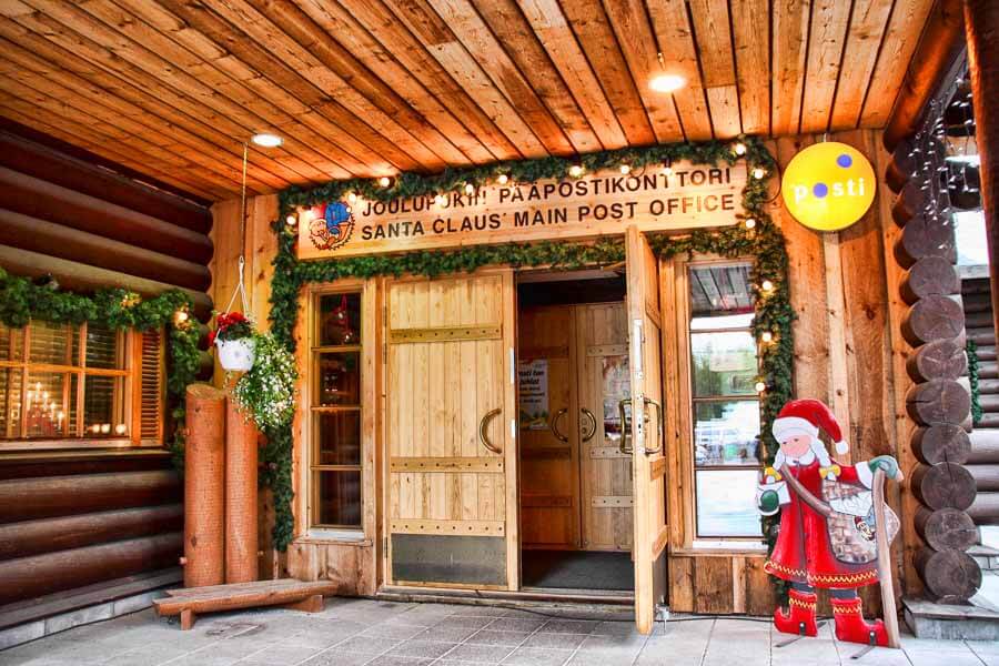como-visitar-Santa-Claus-Village-en-Laponia