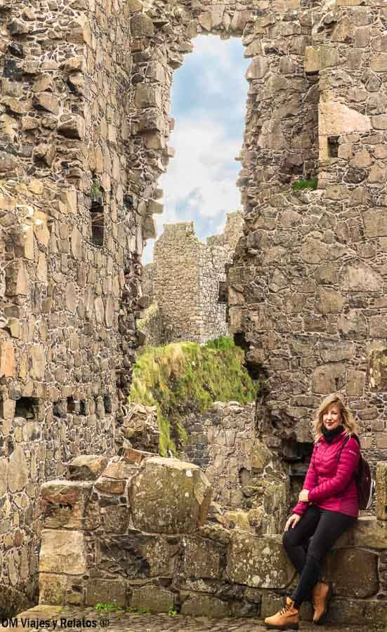 foto-mia-en-Dunluce-Castle-un-sitio-que-ver-en-Irlanda-del-Norte