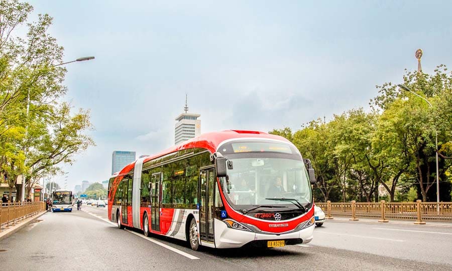Autobús urbano en Pekín como opción de transporte, como ir del aeropuerto de Pekín al centro.
