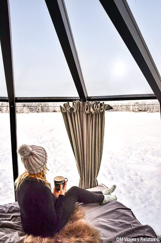 foto-mia-de-mi-estancia-en-un-iglu-de-cristal-en-Laponia-Finlandia
