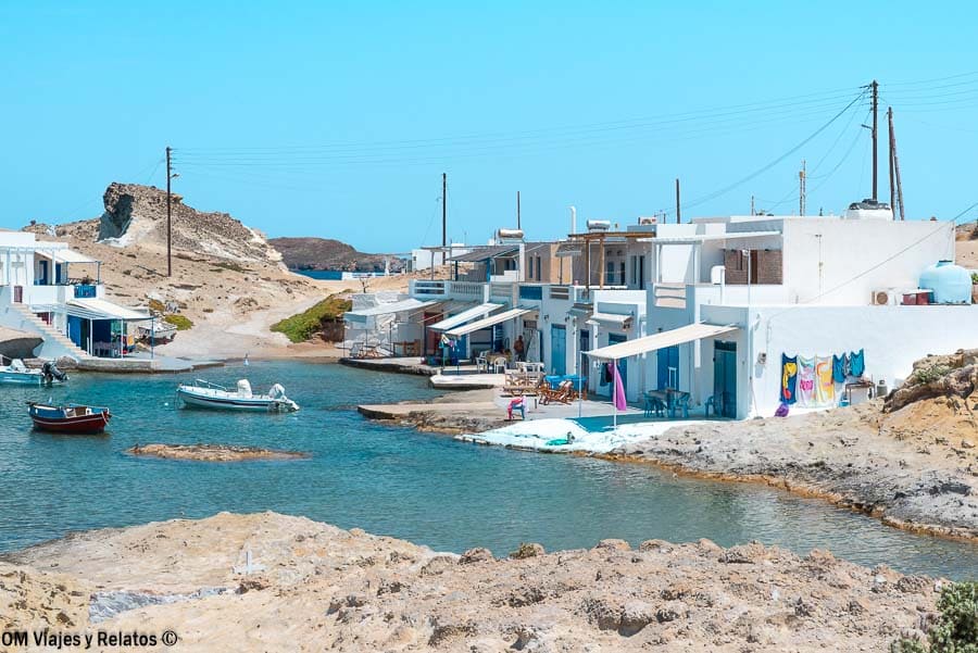 alquilar-coche-en-Milos-economico