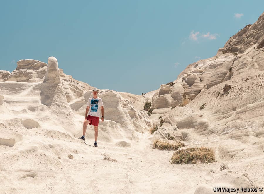 visitar la playa Sarakiniko en Milos