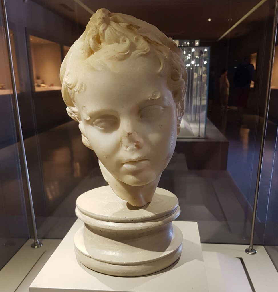 imprescindibles-en-el-Museo-de-Efeso-cabeza-de-Eros