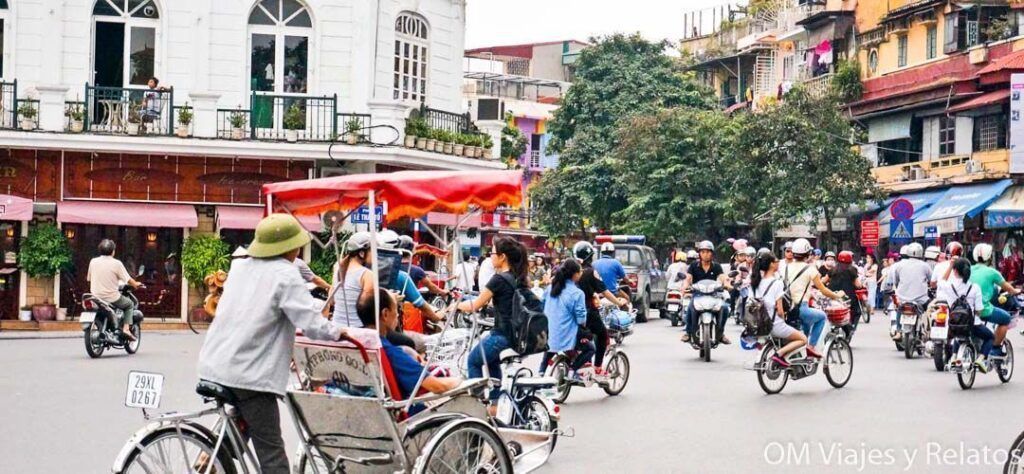 Como cruzar una calle en Vietnam, consejos para viajar a Vietnam por libre