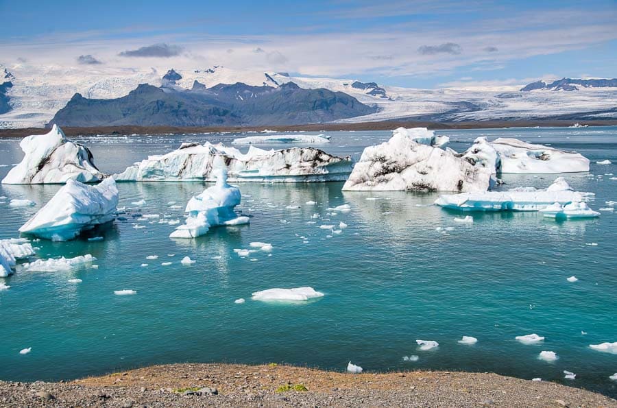 lugares-esenciales-que-visitar-en-Islandia-en-verano