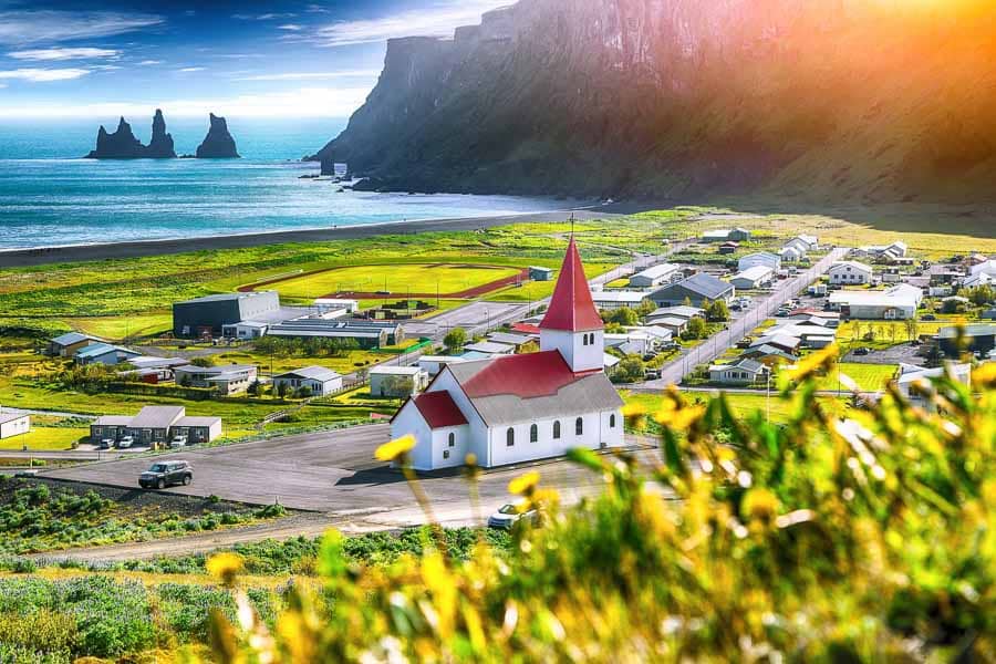 que-visitar-en-Islandia-en-verano-Vik