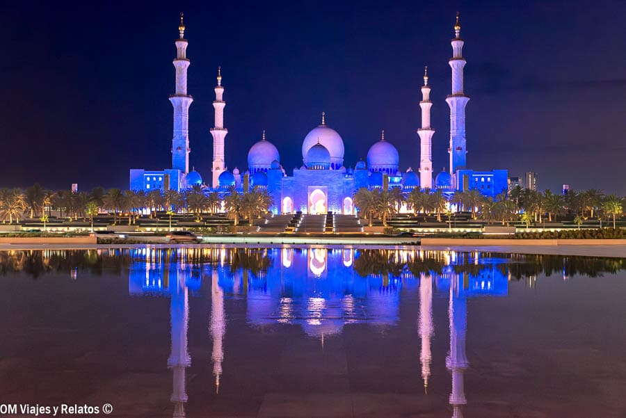 QUE-VER-CERCA-DE-DUBAI-MEZQUITA-ABU-DHABI