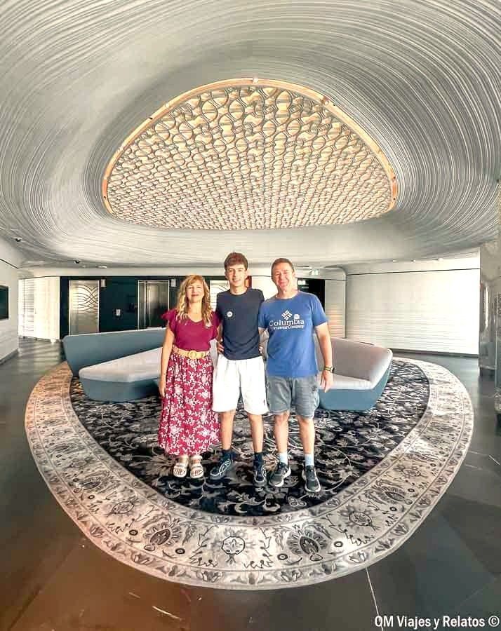 OM Viajes y Relatos en el Burj Khalifa.