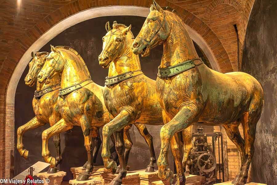 Los caballos de bronce de la Basílica de San Marcos, una joya artística que ver en Venecia en 3 días.