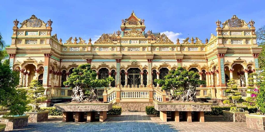 Pagoda Vinh Trang, un lugar que ver en el delta del Mekong en Vietnam