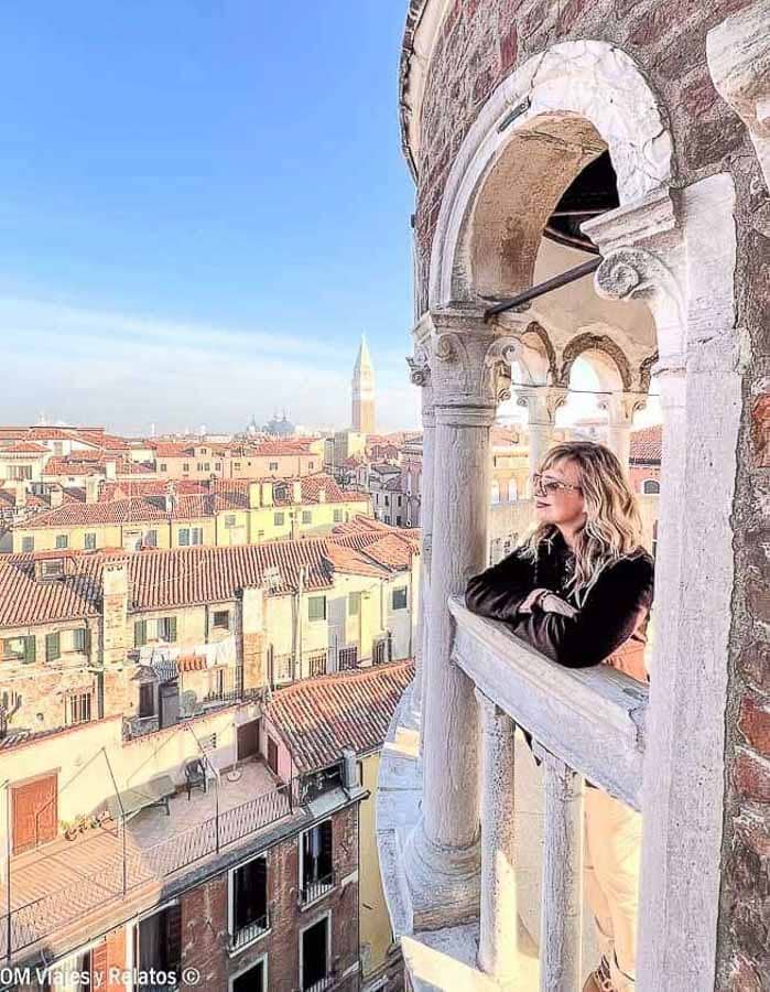 Una servidora en mi excursión a Venecia de un día desde Roma