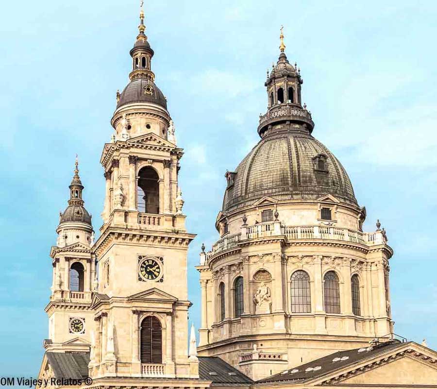 Basílica de San Esteban en el distrito 5 de Budapest, una de las zonas más céntricas y recomendables para decidir donde alojarse en Budapest.
