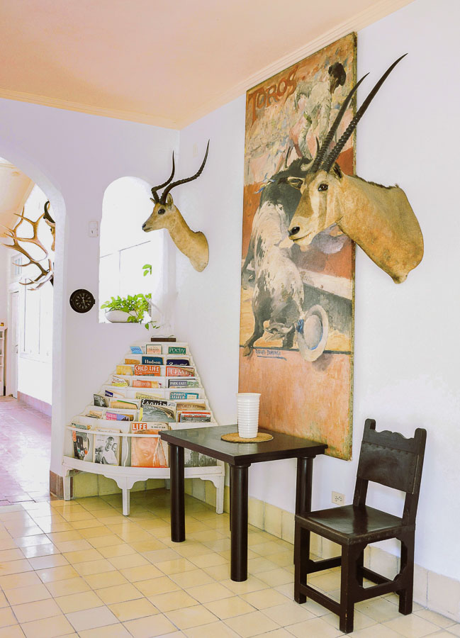 Interior de Finca Vigía Museo Hemingway en una ruta sobre que ver cerca de la Habana excursiones.