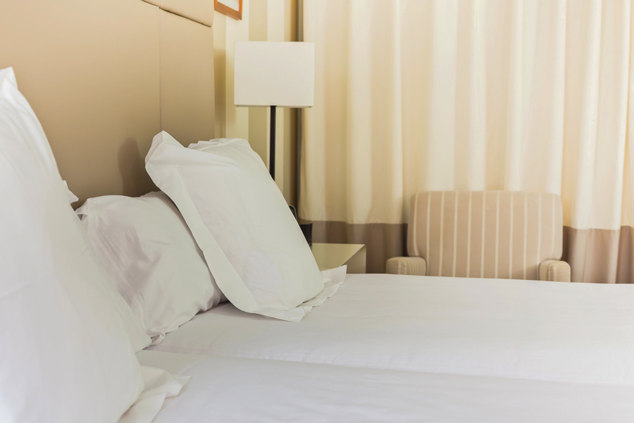 Nuestra habitación de uno de los hoteles que se pagan por horas para descansar durante un viaje