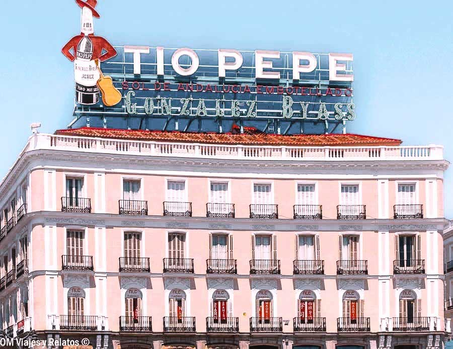 Cartel histórico de Tío Pepe sobre un edificio de la Puerta del Sol de Madrid, uno de los símbolos más reconocibles de la plaza
