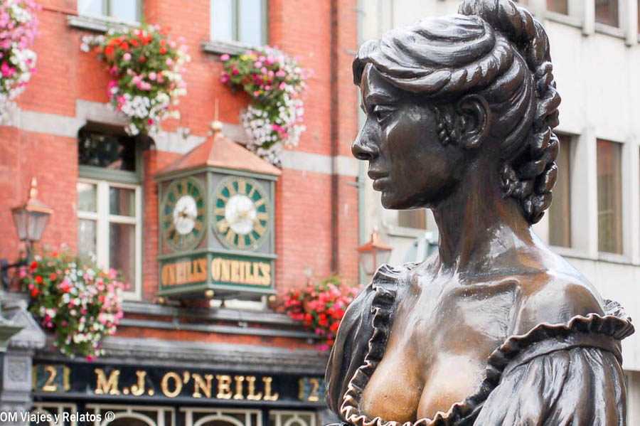 Estatua de Molly Malone en Dublín, una de las paradas de nuestra ruta por Irlanda en 7 días